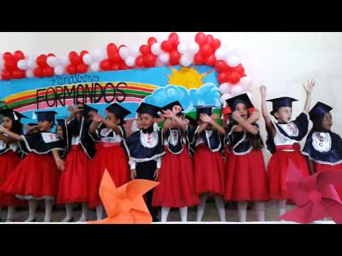 Geovana apresenta��o formatura Jardim II SESI Atm