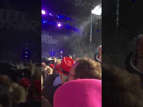 Fuck all night and party all day (live @ download 2017)