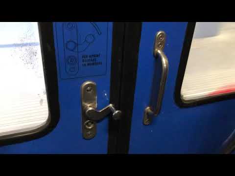 Regionale 10742 Paderno Robbiate-Milano Porta Garibaldi in arrivo a Milano Porta Garibaldi