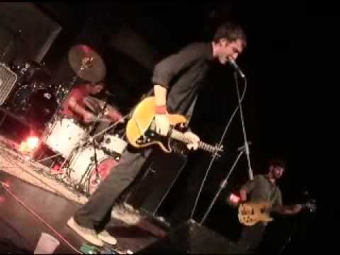 Arma Secreta - Undressing Underwater (live)