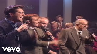The Cathedrals - Medley: This Ole House/When the Saints Go Marching In (Live)