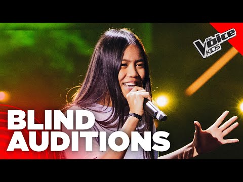Alexia canta “Snow On The Sahara” di Anggun |The Voice Italy Kids | Blind Auditions