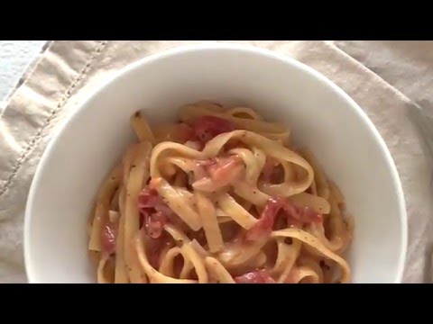 One Pot Roasted Red Pepper Pasta
