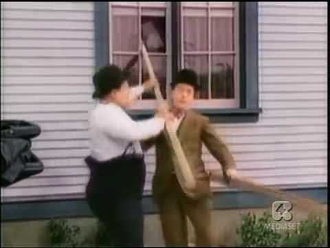 Stanlio e Ollio Un marito servizievole 1930 colori