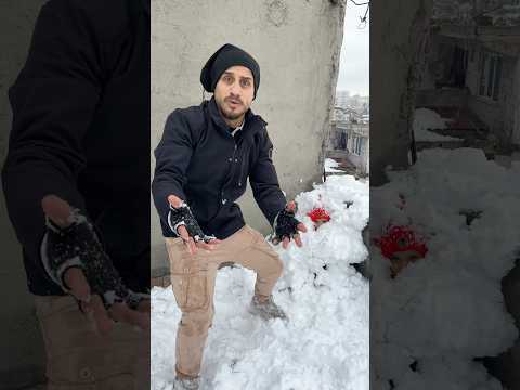 ضربني بثلج ☃️ وختفى ومابعرف وينو 🫣💥