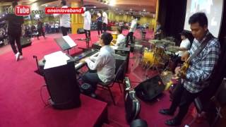 Terpujilah NamaMu Tuhan - One In Love Band - Father and Son (KTC Kelapa Gading)