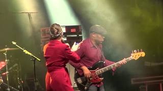 Catherine Ringer "Como va" à Algrange le 9 juin 2018 (partie2)