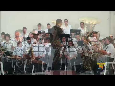 10/08/14 – La Unió Musical La Nucía celebró su XXXIII Aniversario con un concierto en la Plaça Major