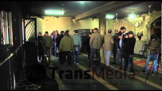 مستوطنون يحرقون مسجدا في بيت لحم صباح اليوم ويخطون عبارات عنصريه على جدرانه25-2