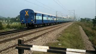 preview picture of video '2 in 1 Early morning trains at Paranur!'