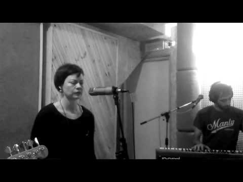 Pips, Chips & Videoclips - Trubač (acoustic s Yayom)