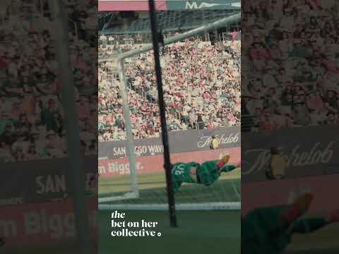@sandiegowavefc Maria Sanchez with incredible free kick but even better save by Ann Berger #nwsl