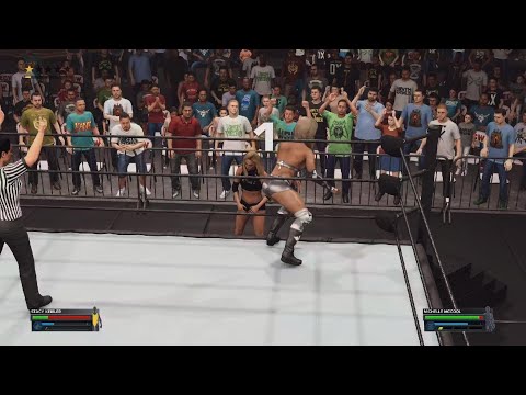 Stacy Keibler vs Michelle McCool