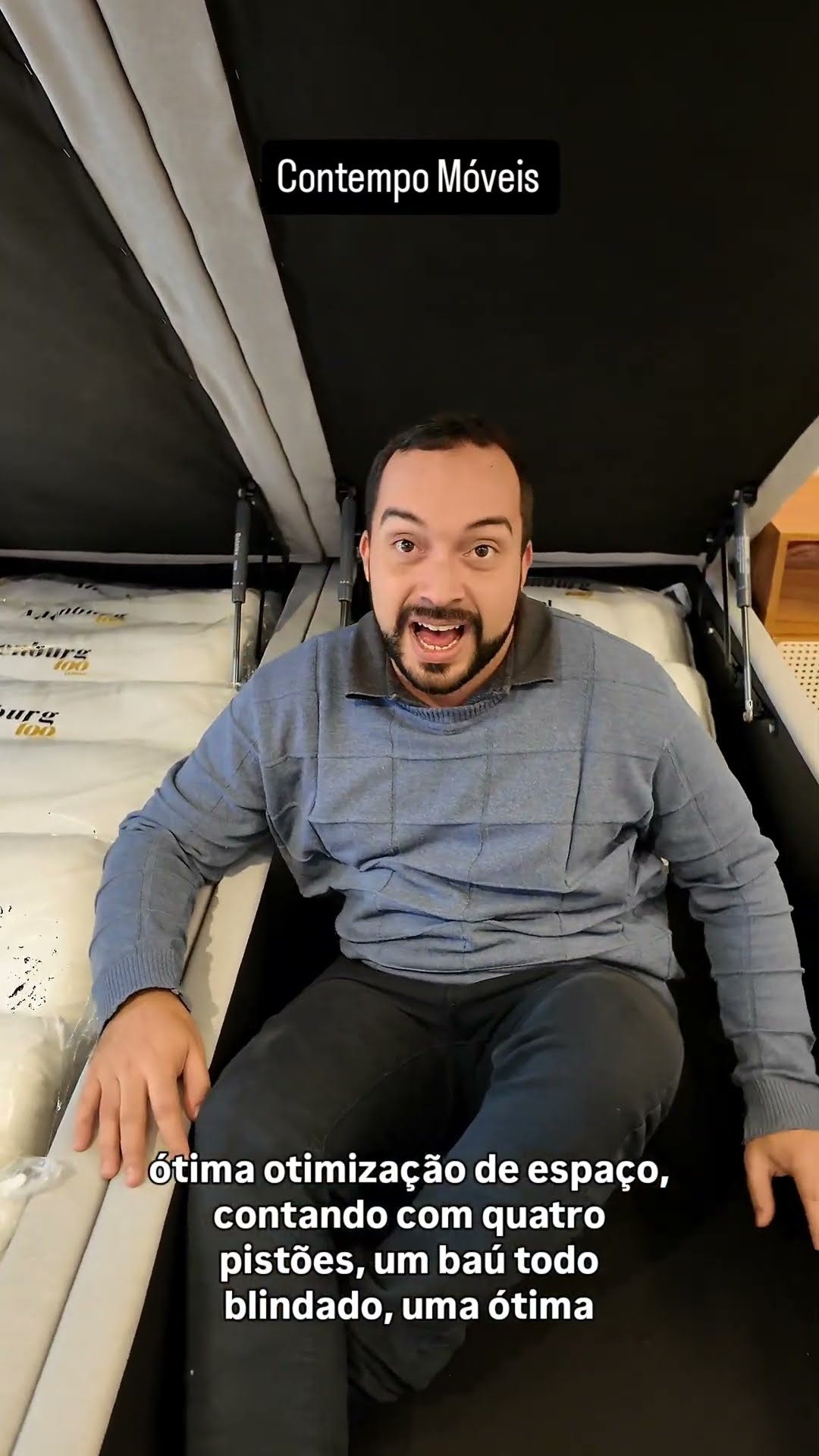 Cama Baú Queen com tampa bipartida e 4 pistões