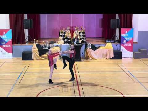 Finale contact style acro