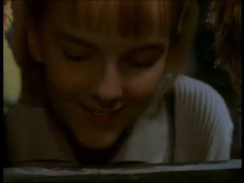 Chair de Poule S01 E01 Le Masque Hante Part 1