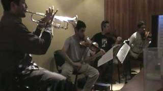 Son de la Negra practica Mariachi Sol Azteca