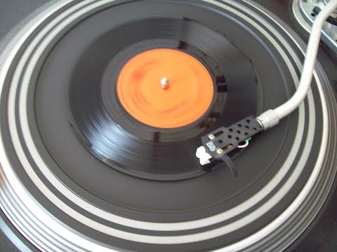 Dragoon Guards   Amazing Grace No1 First Week April 1972 UK