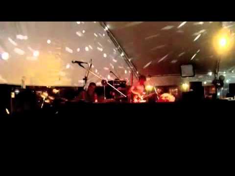IZA IZABELLA - Bondi Stalker (LIVE) DEC 2010