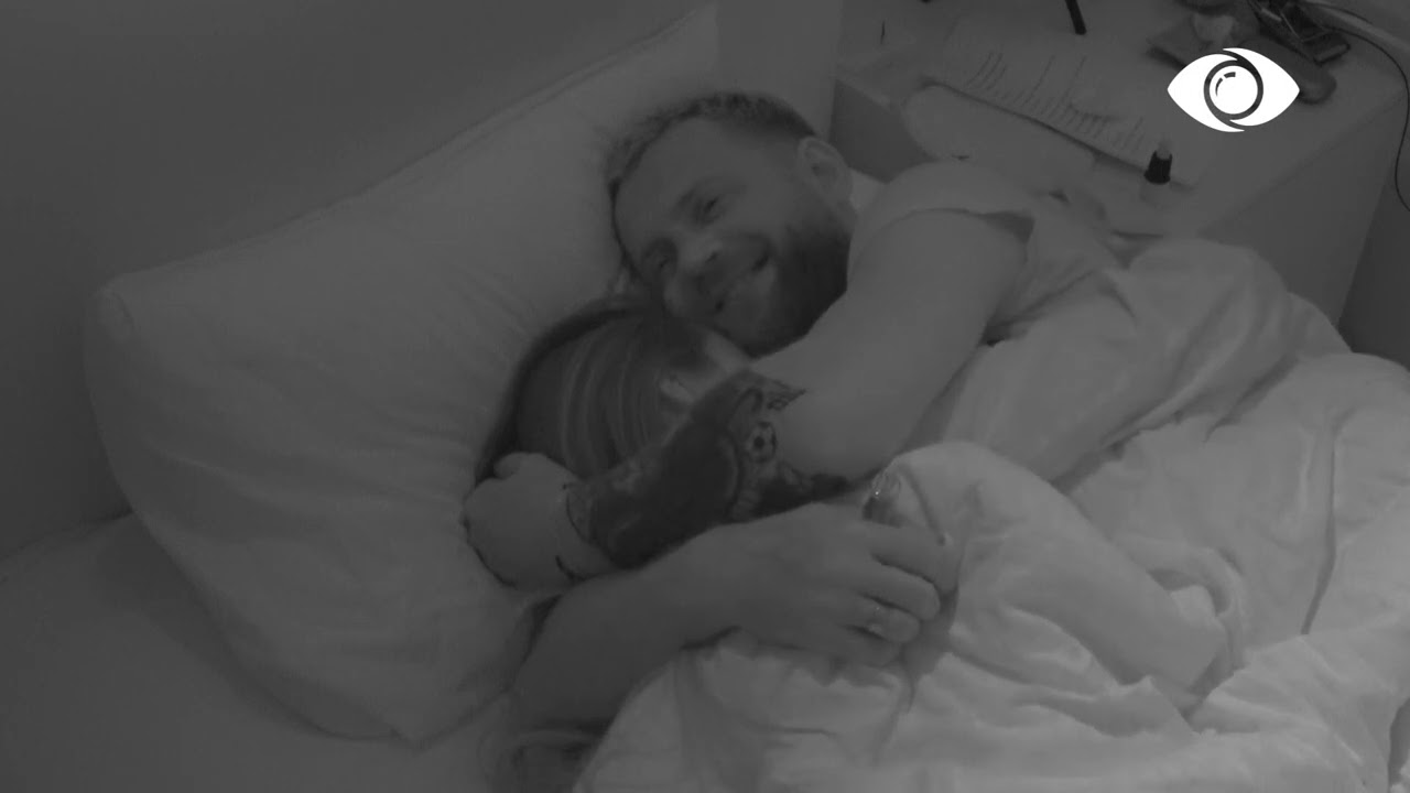 Mos e hiq kurrë/Luizi i jep varësen e tij Kiarës