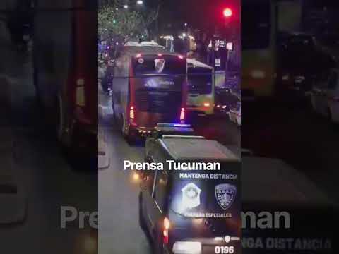RIVER PLATE LLEGÓ A TUCUMÁN BAJO UN IMPORTANTE OPERATIVO POLICIAL