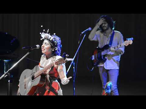 SOFIA VIOLA Y EL COMBO AJÍ --ph Fabian De Vita--