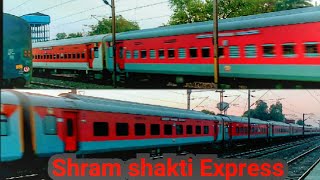 preview picture of video '12452 NEW DELHI TO KANPUR CENTRAL SHRAM SHAKTI EXPRESS | KANPUR (CNB) WAP-7'