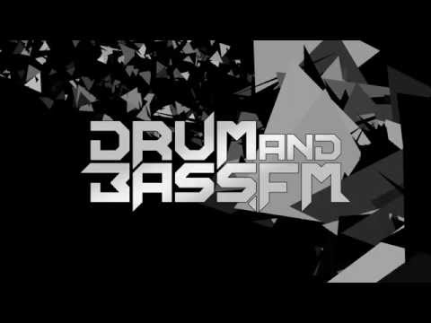 Michael White x Deflo - 10AM (Random Preset Remix)