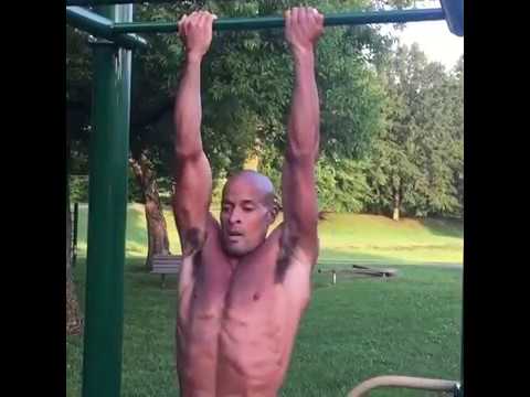 David Goggins world record pull up attempt - crazy grip strength
