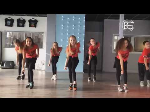 download lagu mp3 mp4 Lagu Dj Keren Untuk Dance, download lagu Lagu Dj Keren Untuk Dance gratis, unduh video klip Lagu Dj Keren Untuk Dance