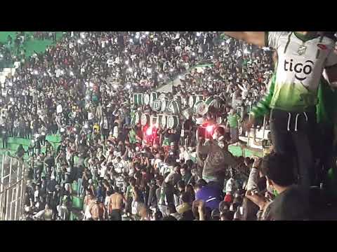 "LOS DE SIEMPRE-ORIENTE PETROLERO" Barra: Los de Siempre &bull; Club: Oriente Petrolero &bull; País: Bolívia