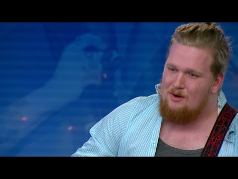 Marcus Larbring egenskrivna låt får Kishti i tårar - Idol 2017 - Idol Sverige (TV4)