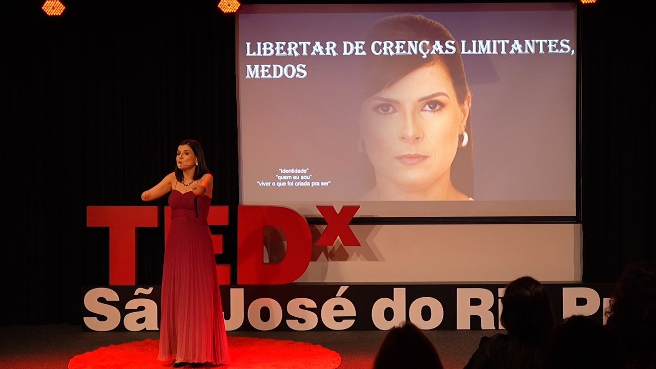 Supere seus limites | Ana Paula Oliveira | TEDxSão José do Rio Preto Women