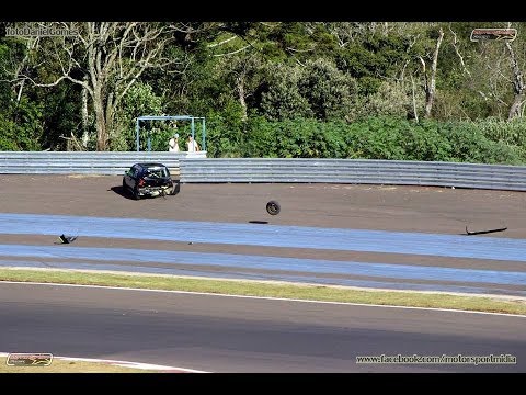 Acidente Richard Heidrich - 3ª Etapa Metrop.Veloc. no Asfalto 2014 - Cascavel