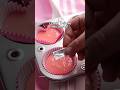 Make easy heart cupcakes with this simple hack! 🩷 #valentinetreats