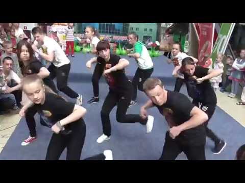 Crew - | DnD | Dancing night and day |