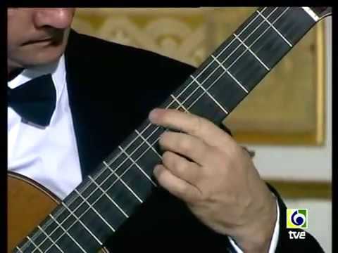 Rare Guitar Video  David Russell plays Danza Paraguaya by Agustin Barrios