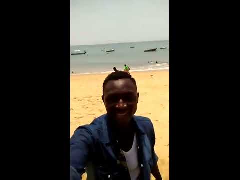 Flexing at Lakka beach