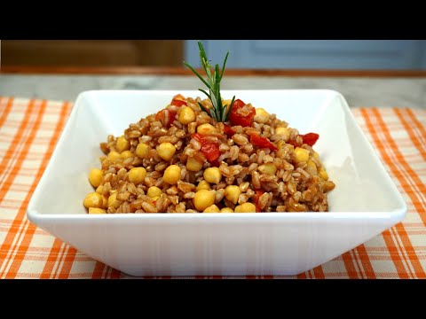 Insalata di Farro Con Ceci e Pomodorini Piatto Completo e Salutare - Spelled With Chickpeas