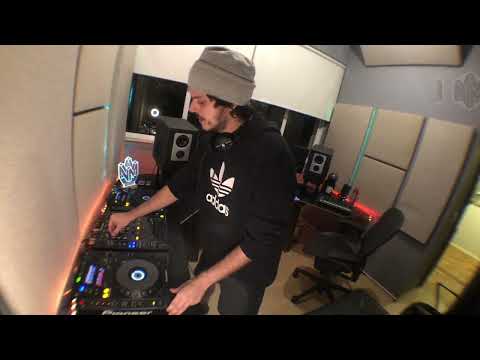 Nicolau Marinho // Drop Music Live – Weekend Stay Home