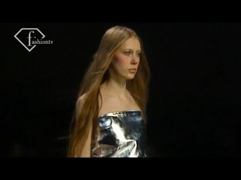 Lanvin Fall/Winter 1999/2000 RTW Show ft Carmen Kass | FashionTV