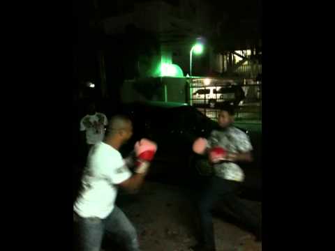 Cotto vs. Margarito en el colmadon de la esquina