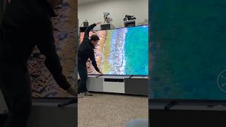 Download lagu This 98' TV is INSANE! mp3