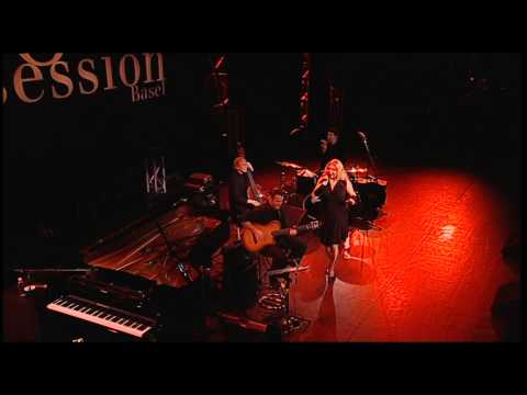 Falsa Baiana Live at Avo, Switzerland
