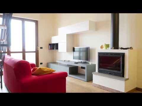 P3472 Appartamento su due livelli all'ultimo piano con ascensore ad Uzzano