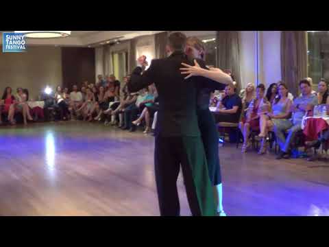  Pablo Rodriguez  and  Anne Bertreau  are  dancing  to  the  tango  "  Indio Manso  "  by  Carlos di Sarli  at  Sunny Tango Festival  in  2019