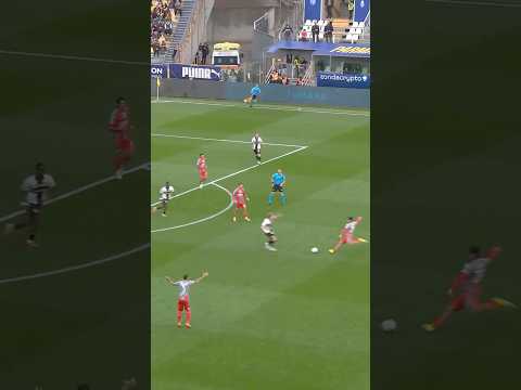 Safe to say he can strike a ball 😮‍💨 #SerieA