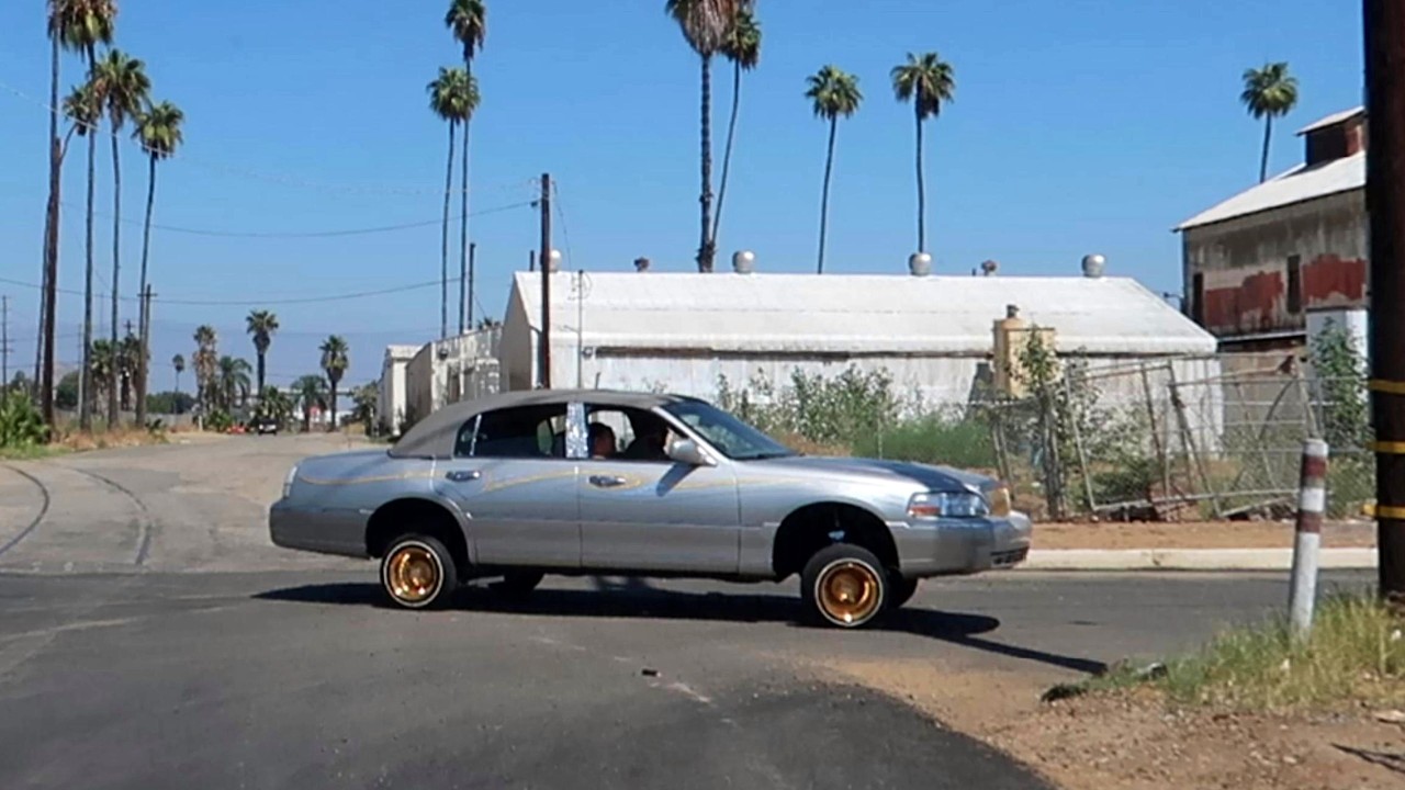 EXPLORING THE STREETS OF RIVERSIDE CALIFORNIA / THE INLAND EMPIRE