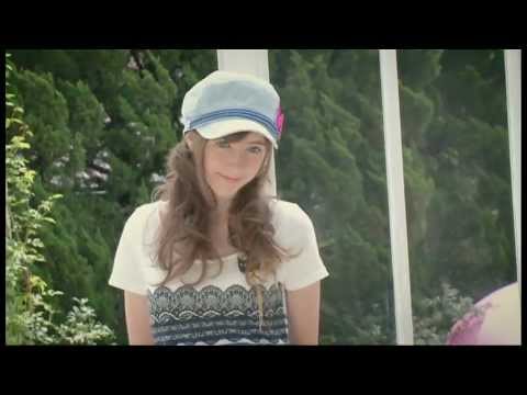 Beckii: Schoolgirl Superstar at 14