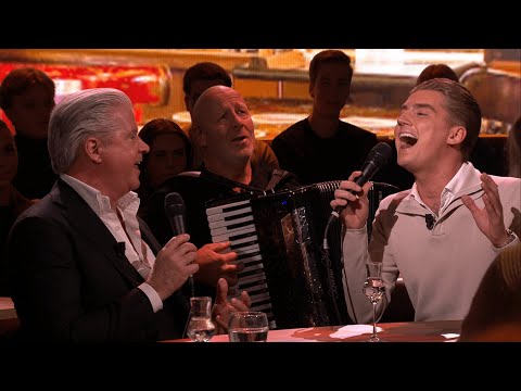 Johnny Jordaan | Mart Hoogkamer en Dries Roelvink | Sophie & Jeroen